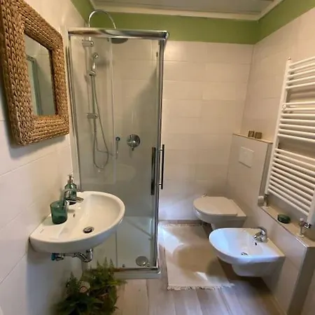 Tatil Evi Il Guscio, Cozy Cabin In Natural Park Capiago Intimiano